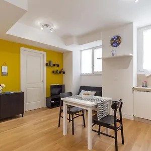 House Brembo , Milán Italia