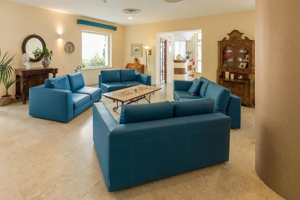 טאורמינה Hotel Villa Esperia
