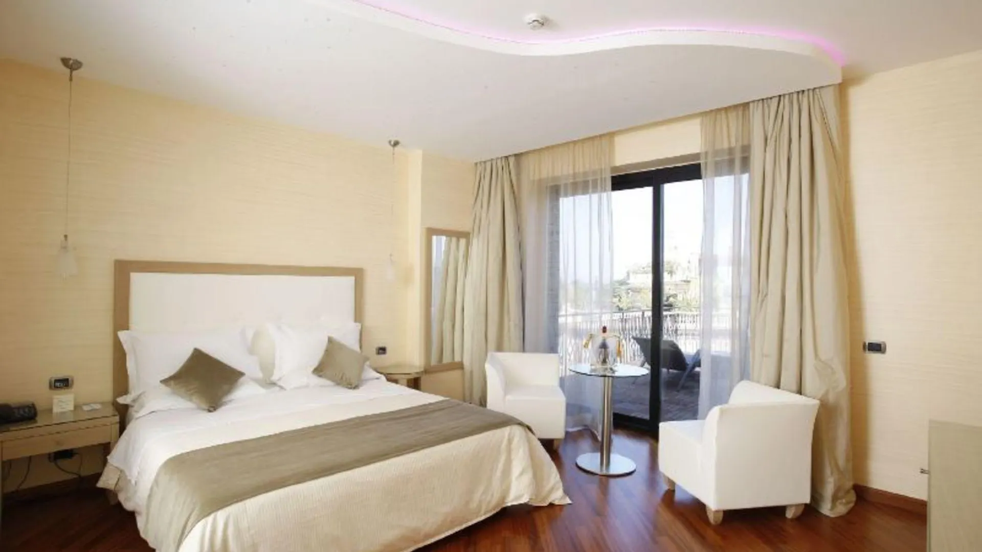 טאורמינה Hotel Villa Esperia