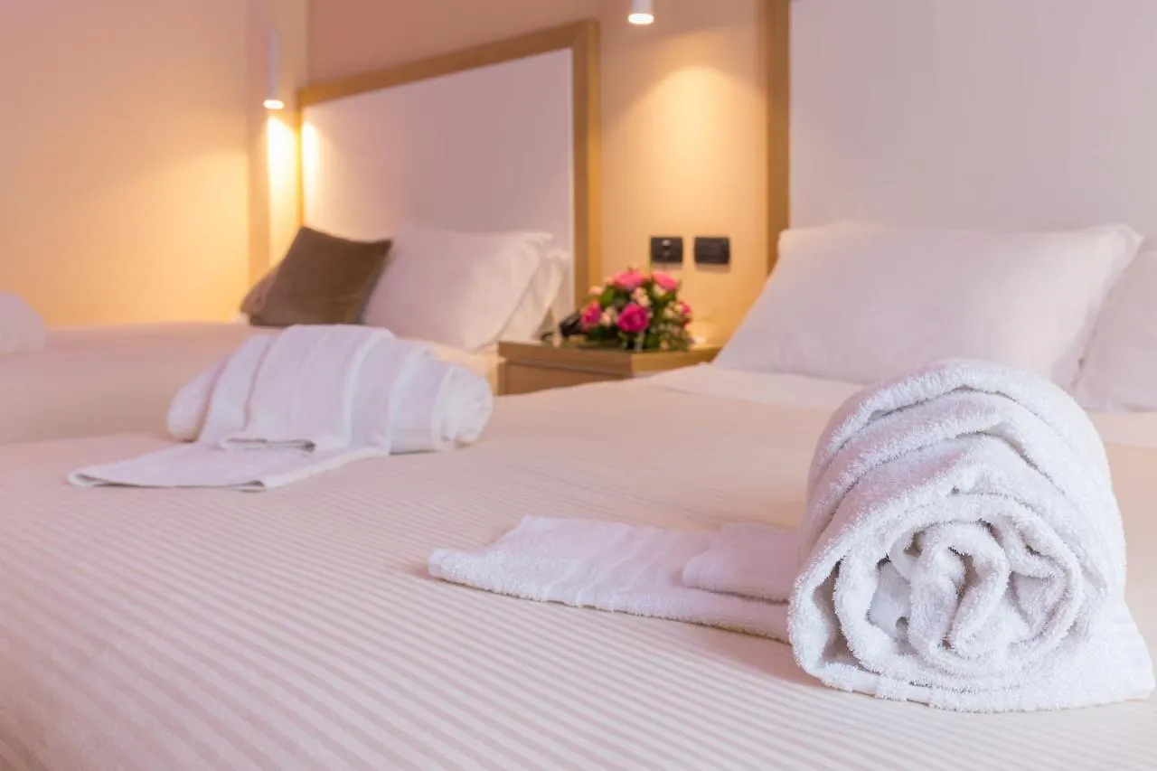 טאורמינה Hotel Villa Esperia