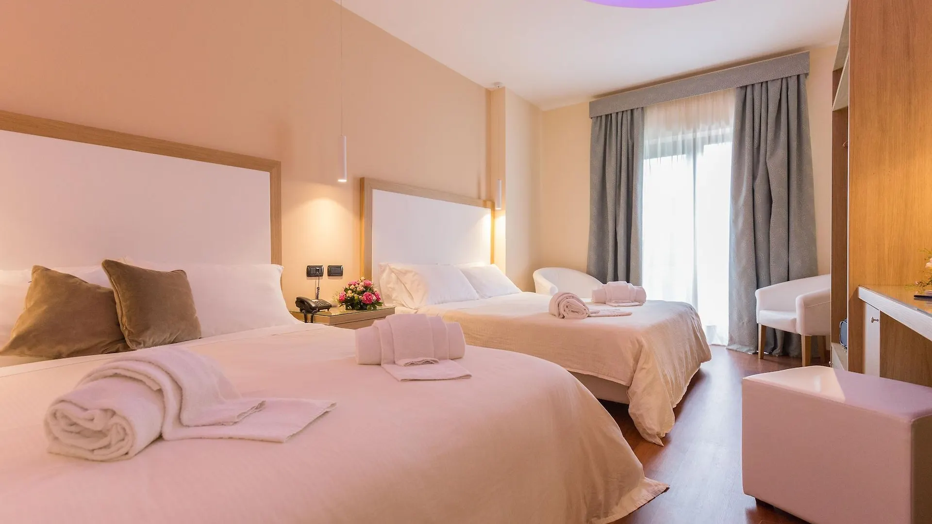 ****  טאורמינה Hotel Villa Esperia איטליה