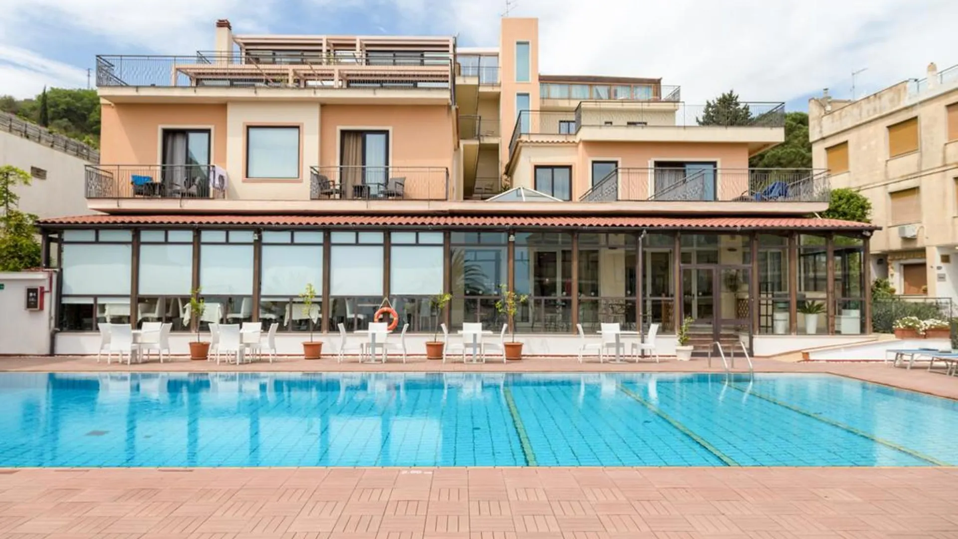 טאורמינה Hotel Villa Esperia